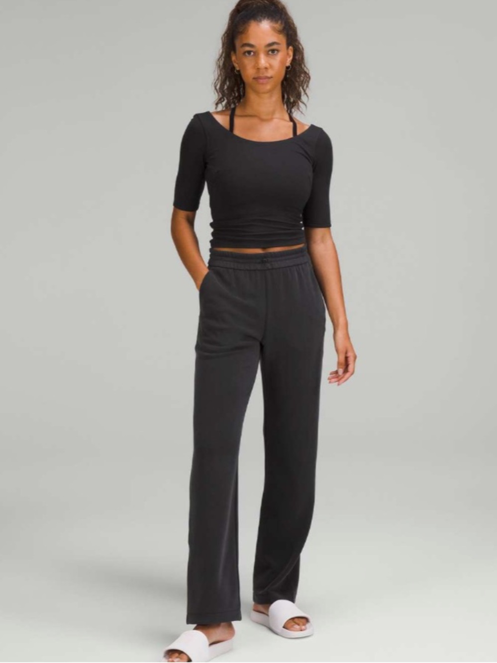 Lululemon Softstreme High-Rise Pant Size 6 Black
